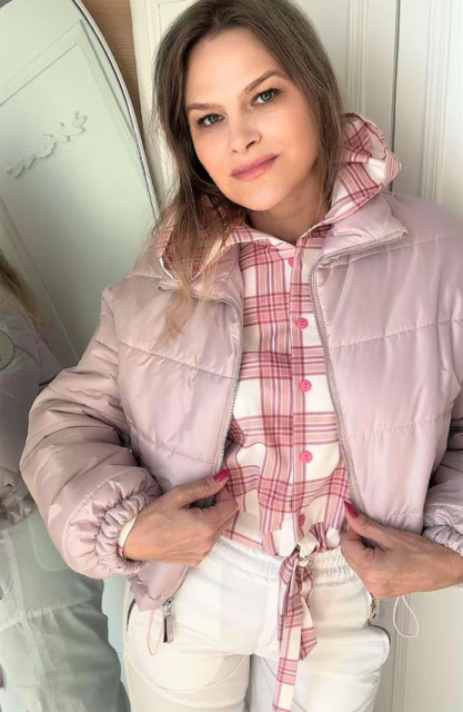 by o la la...!  KRÓTKA LEKKA KURTKA PUDROWA