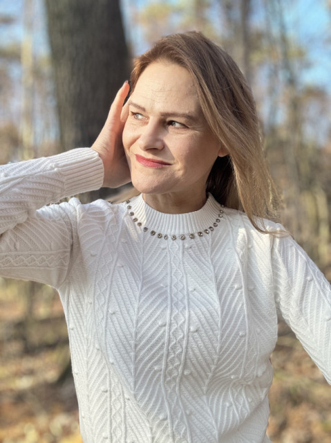 DI'SHE SWETER POD SZYJĘ KRYSZTAŁOWY NASZYJNIK