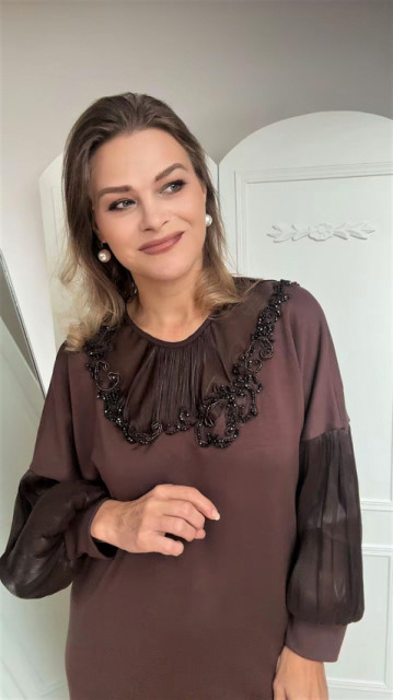 ELEGANCKA  BLUZKA CZEKOLADA POŁYSKUJĄCE WSTAWKI I KORALIKI
