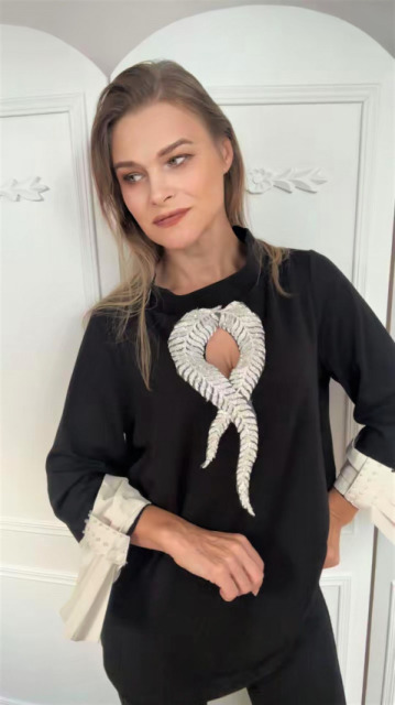 ELEGANCKA  BLUZKA CZARNA Z BIAŁĄ ŁEZKĄ OZDOBNE MANKIETY Z TAFTY