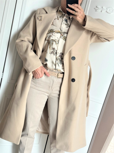 PŁASZCZ TRENCH WIOSENNY Z BROSZKĄ WIĄZANY ROZMIAR UNIWERSALNY