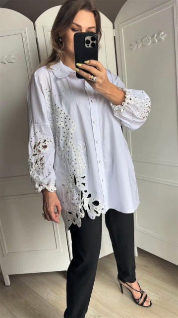 LIFE ADRENALIN BIAŁA KOSZULA Z HAFTEM + KRYSZTAŁY