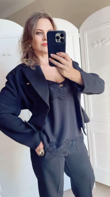 La Diva Mia ELEGANCKI TOP CZARNY Z KORONKĄ