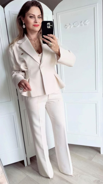 La Diva Mia ELEGANCKI 3 CZĘŚCIOWY GARNITUR ŚWIETLISTY JASNY BEŻ