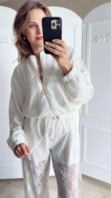 La Diva Mia KORONKOWY BOMBER ŚMIETANA ONE SIZE